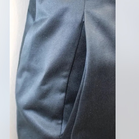 BCBG Max Azria strapless Cocktail Dress Size 0 Dark Blue Petal Skirt - Picture 4 of 13